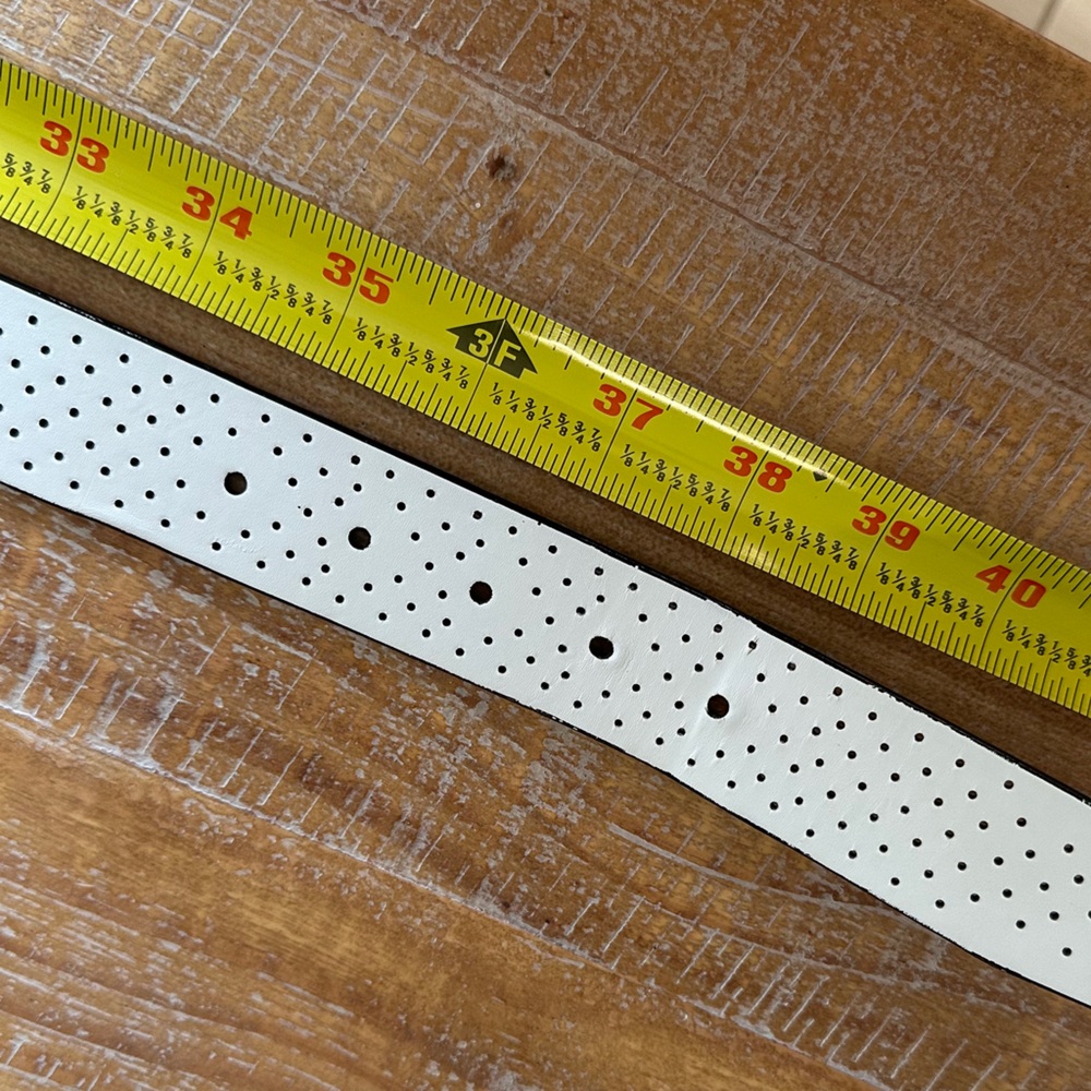 Nike Perforated Reversible Belt - Picture 6 of 8
